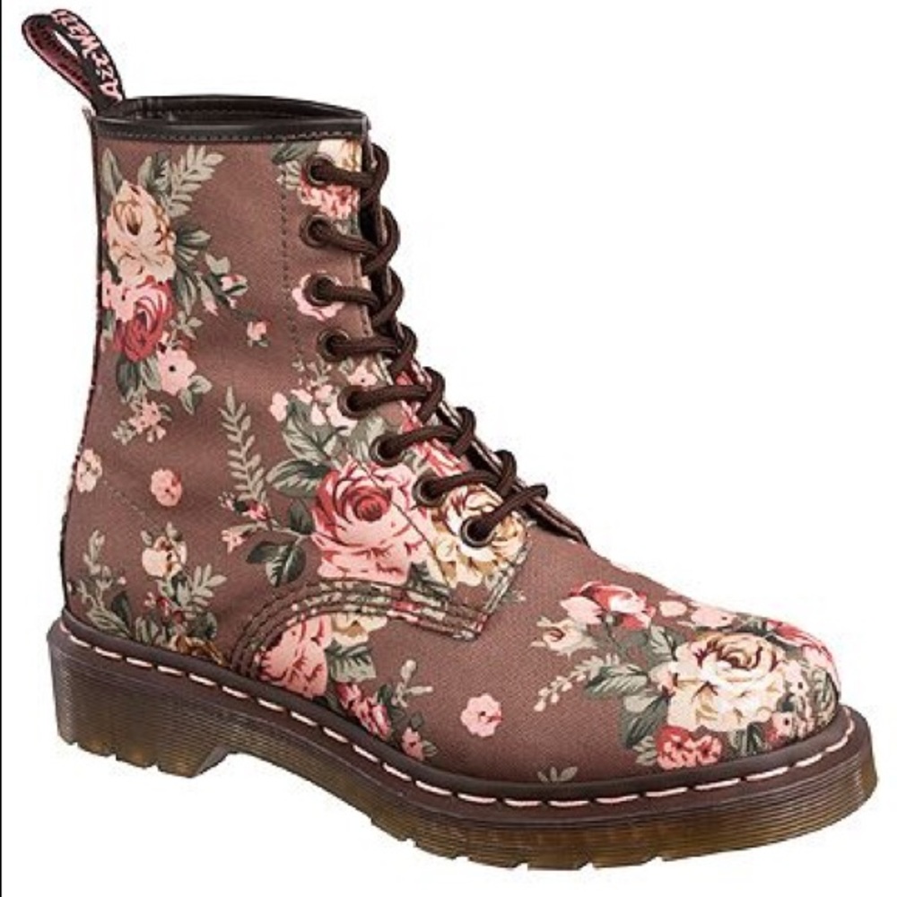 🌸 DOC MARTENS BROWN FLORAL BOOTS 🌸